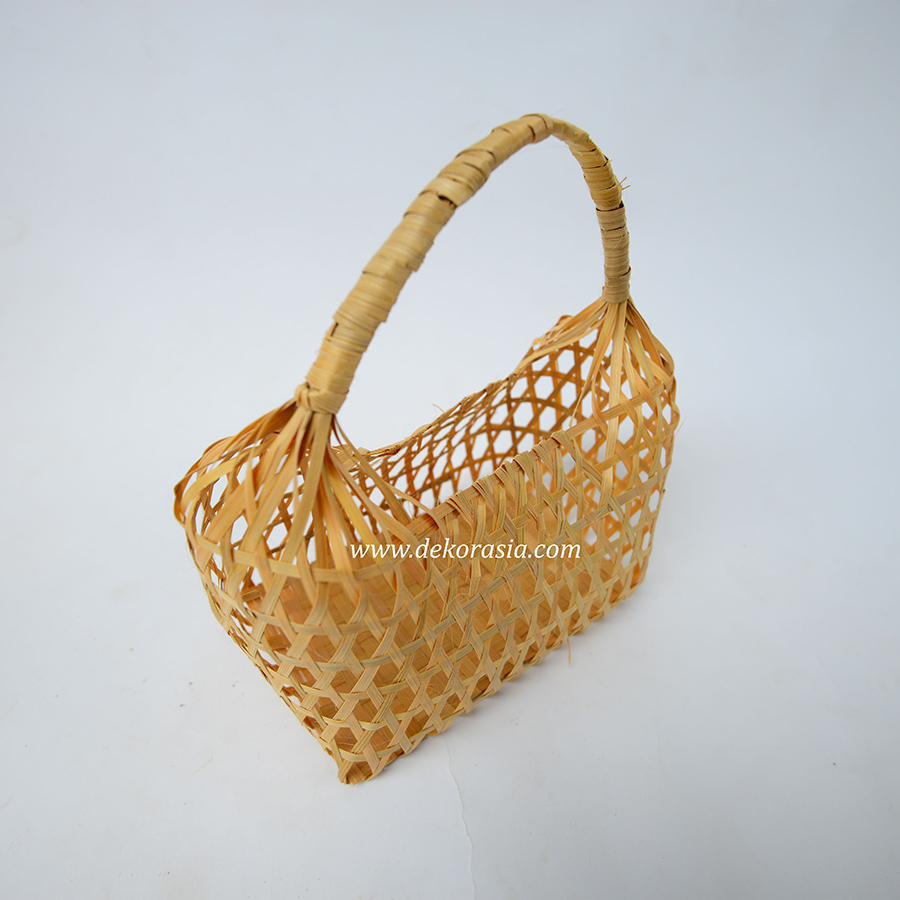 Bamboo Woven Basket For Fruit And Eggs Storage - Type A